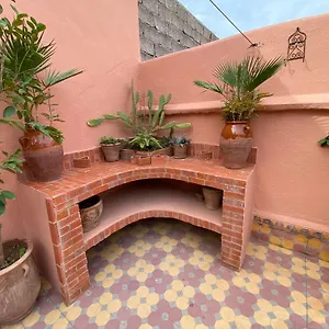 Riad Dar Sarah-mouassine-marrakech, Authentique Idealement Situe, Marrakesh